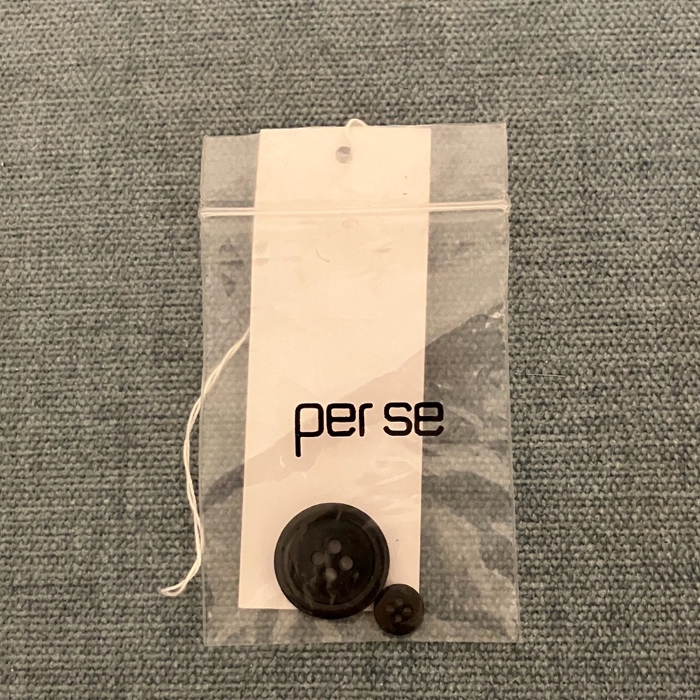 Two Per Se Buttons
